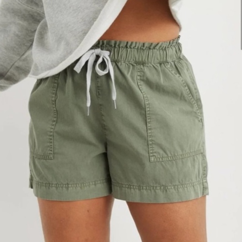 NWOT Aerie Easy Woven Short OLIVE - SIZE M